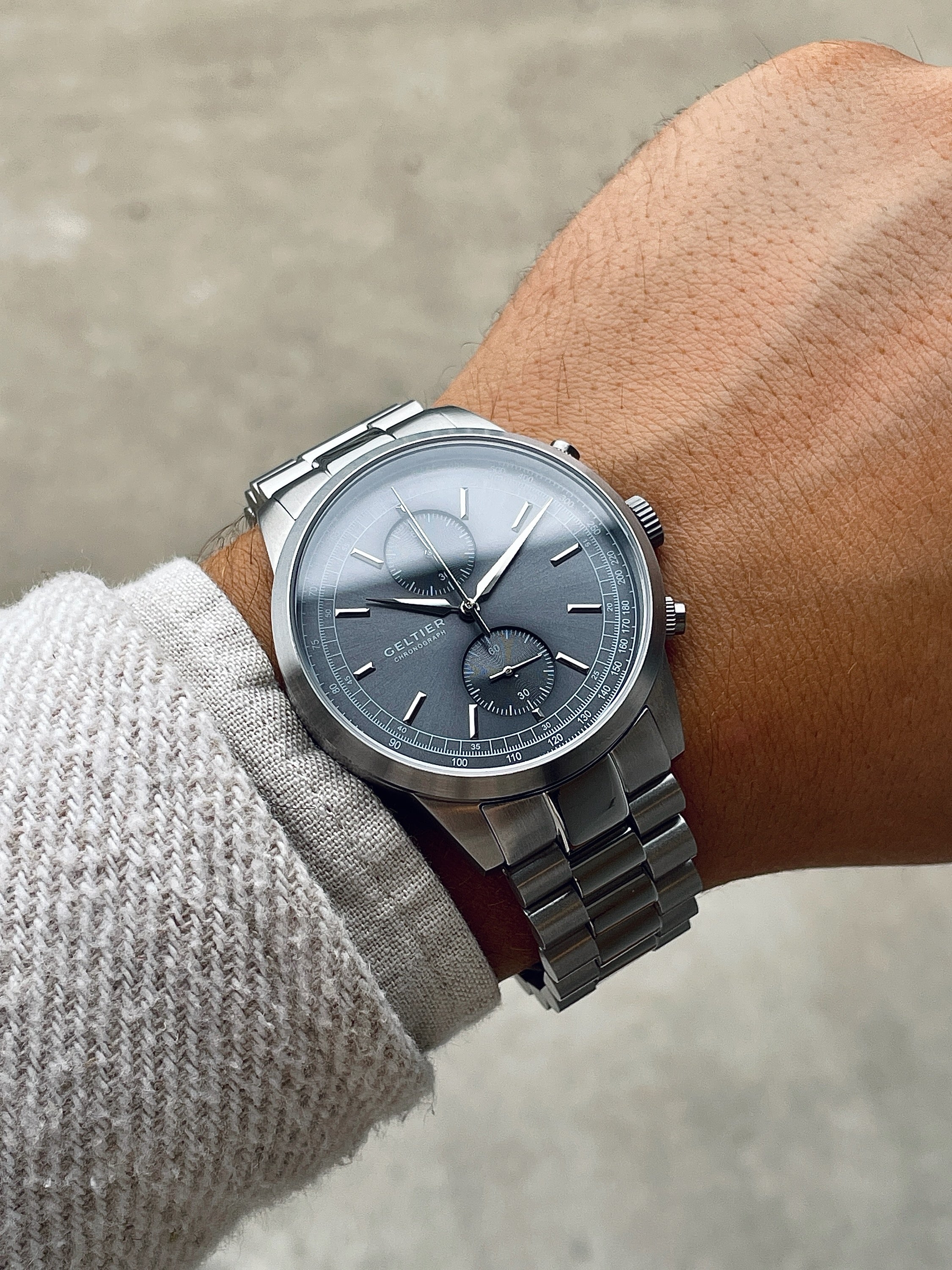 APEX - Carbon Gray Silver