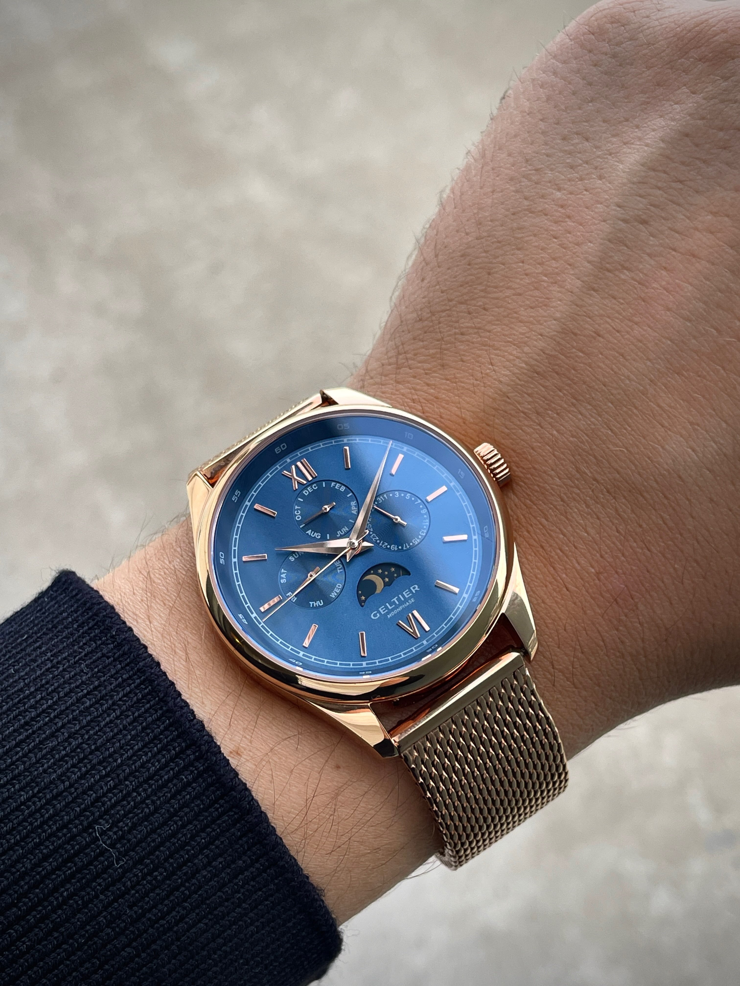 CRESCENT - Classic Blue Gold Steel