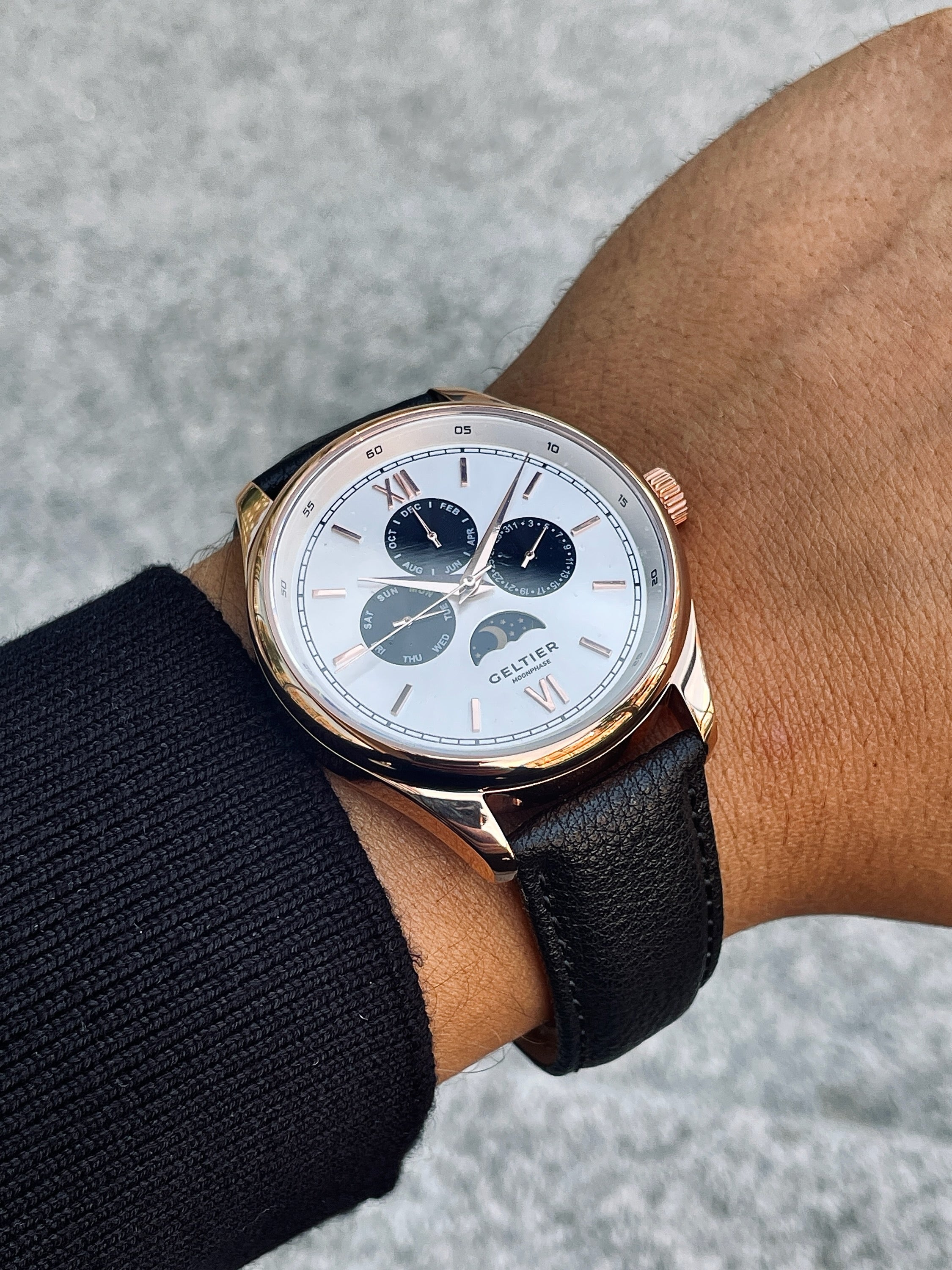 CRESCENT - Pearl White Gold