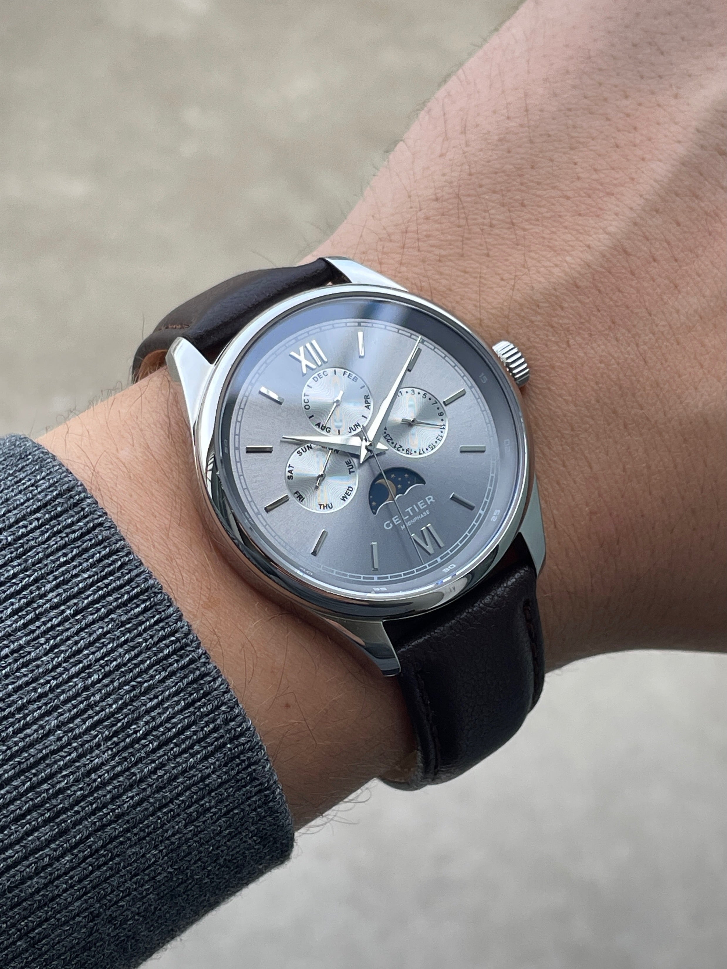 CRESCENT - Cool Gray Silver