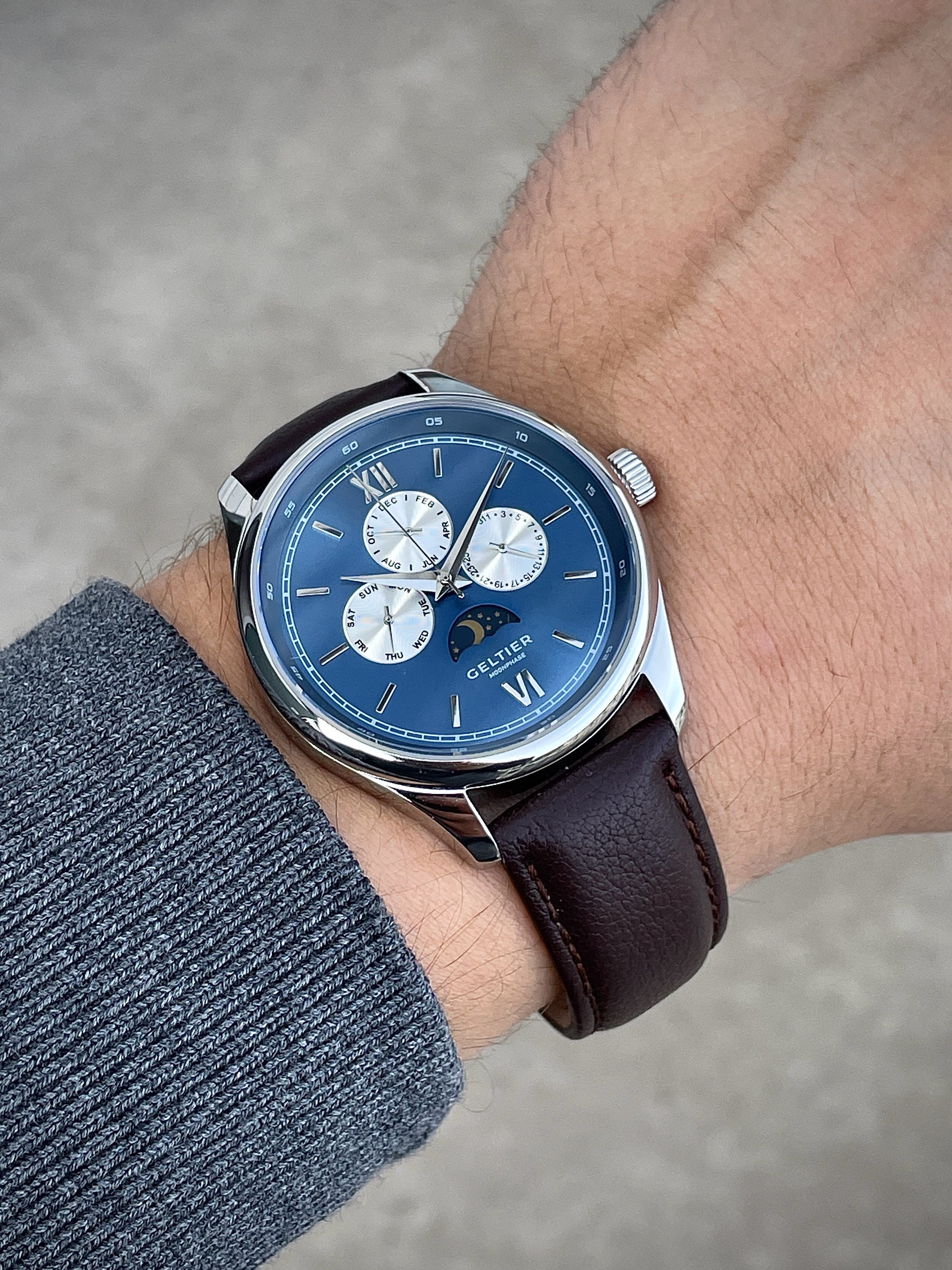 CRESCENT - Classic Blue Silver