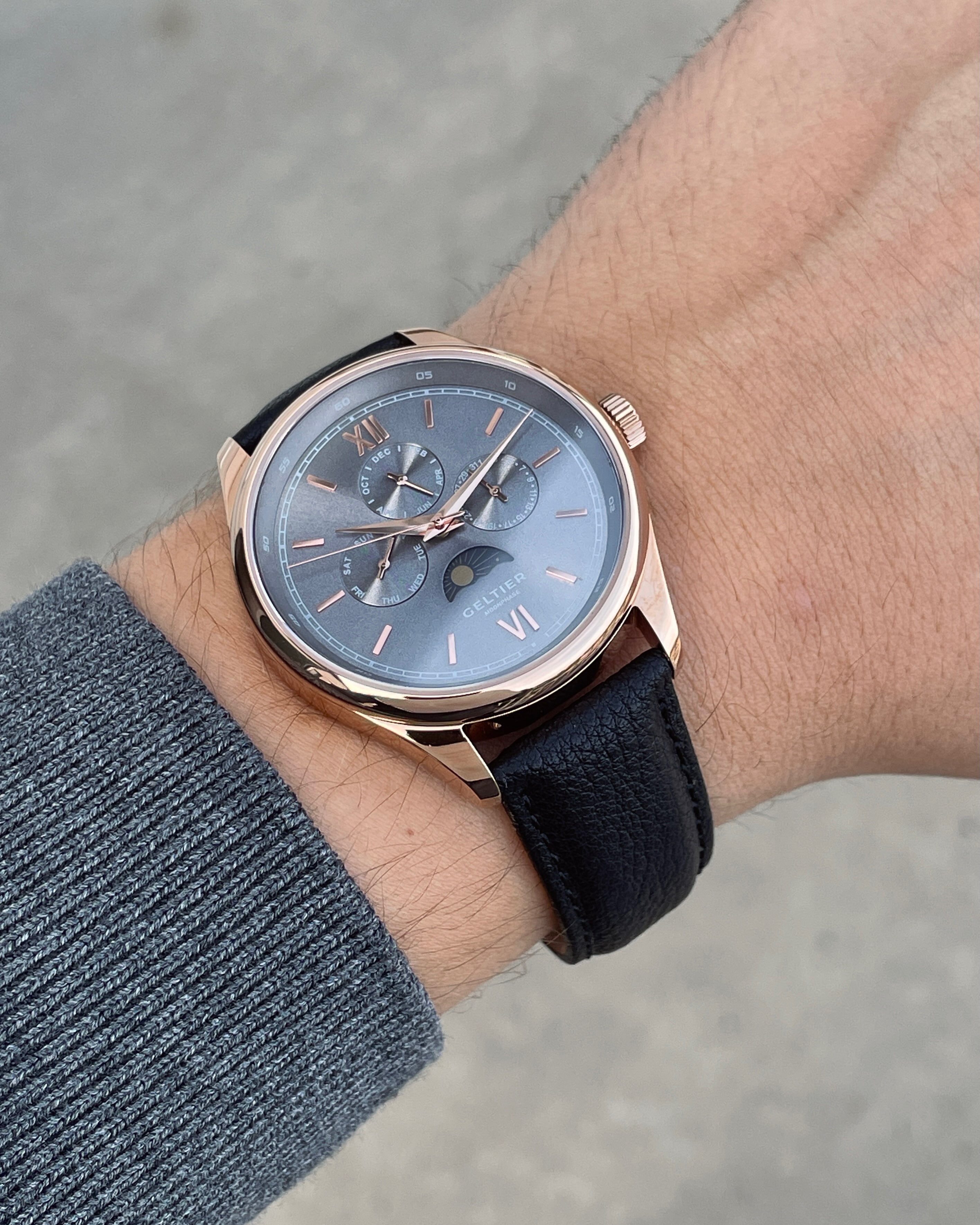CRESCENT - Cool Gray Gold