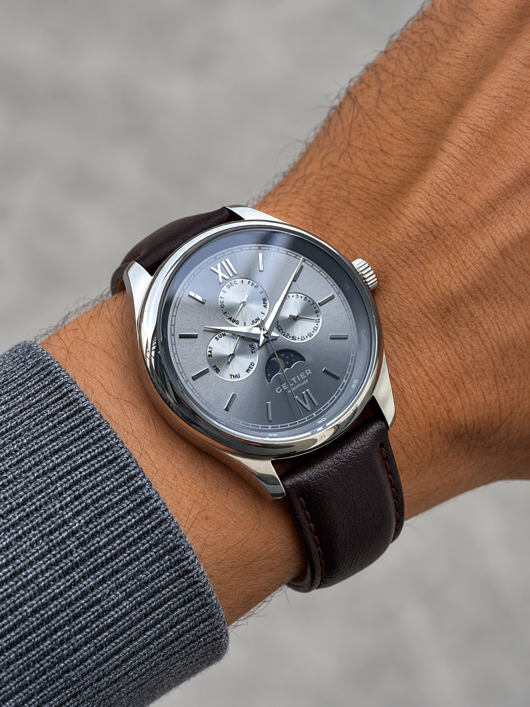 Crescent - C40S Gray